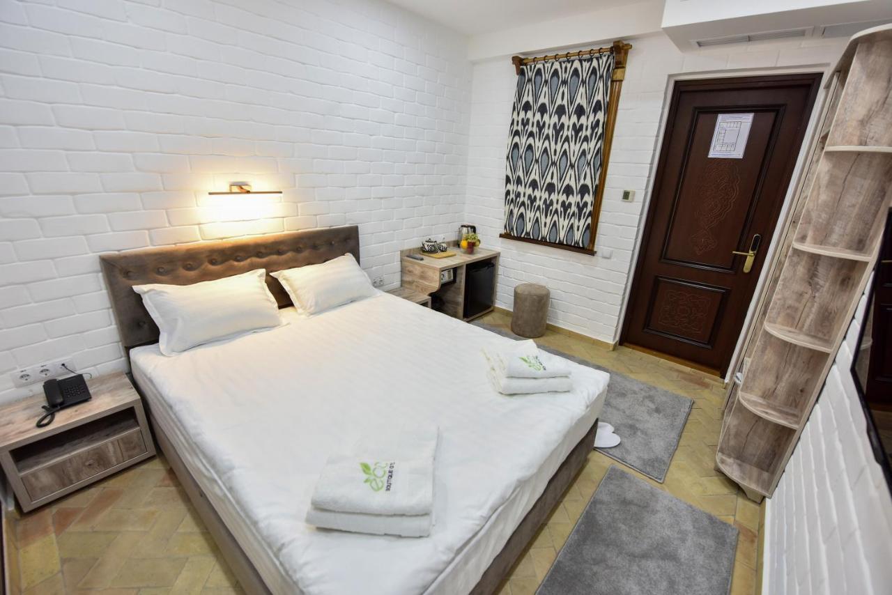Eco Boutique Hotel ทาชเคนต์ ภายนอก รูปภาพ