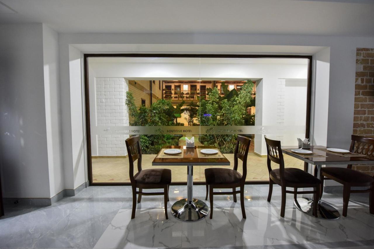 Eco Boutique Hotel ทาชเคนต์ ภายนอก รูปภาพ