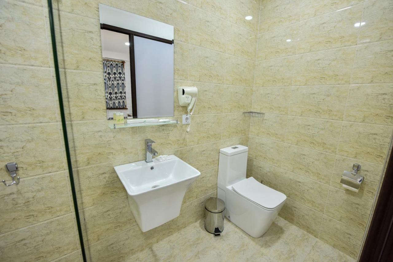 Eco Boutique Hotel ทาชเคนต์ ภายนอก รูปภาพ